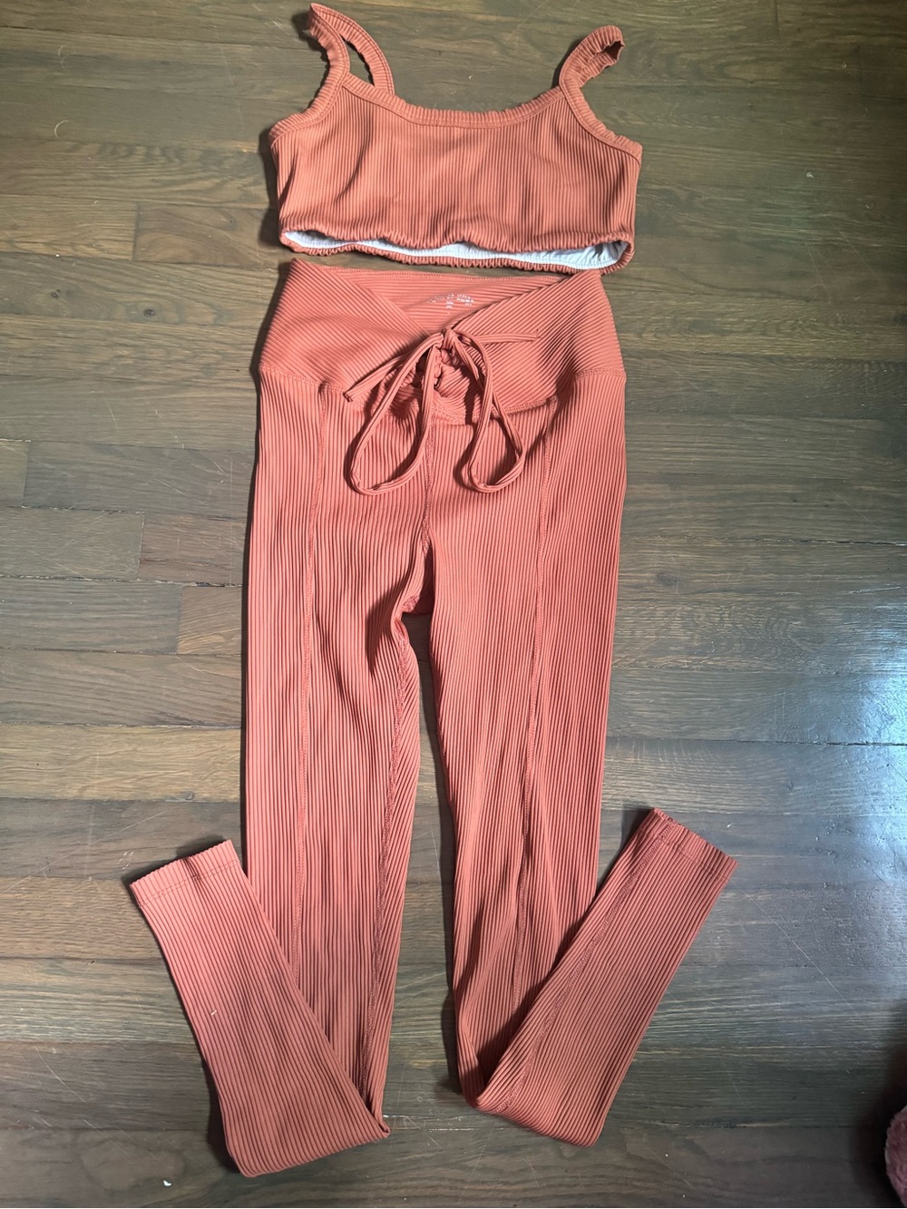 YEAR OF OURS RIBBED SET LEGGINGS SMALL BRA LARGE